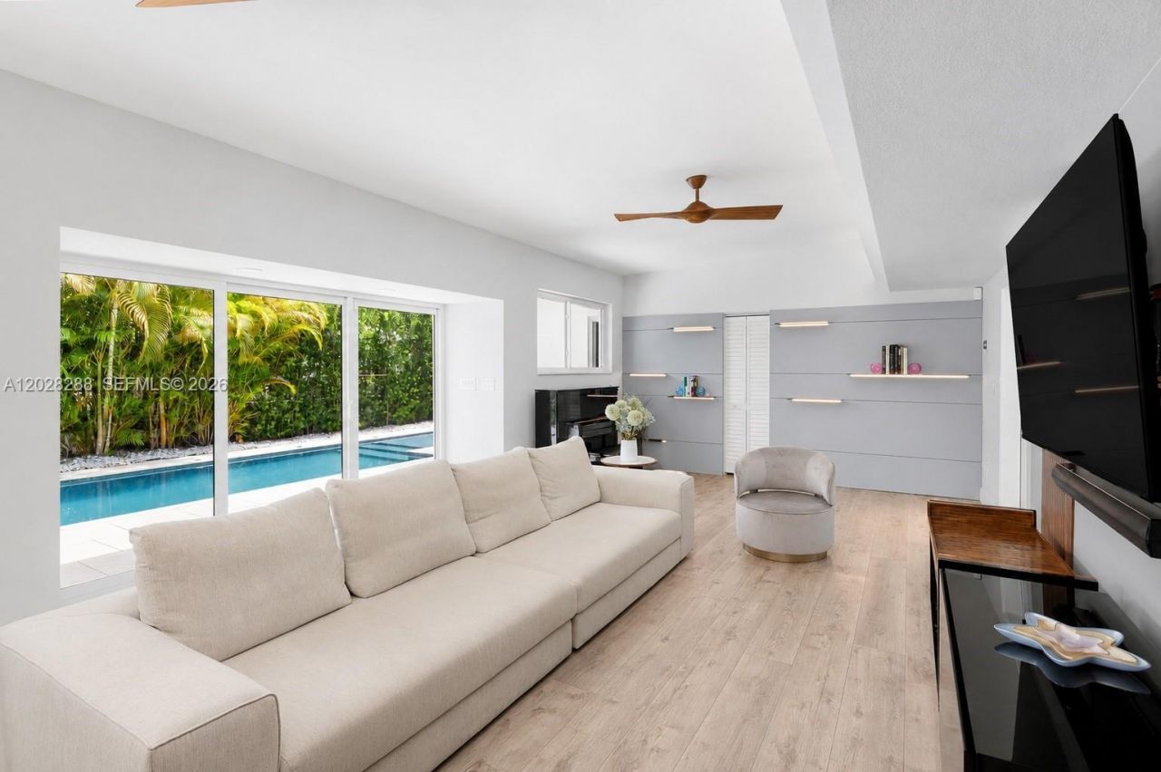 857 NE 98th St , Miami Shores, FL 33138 Photo