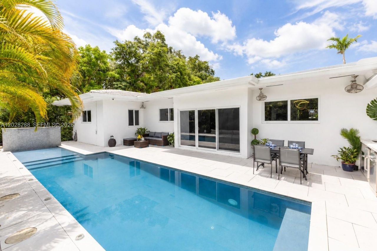 857 NE 98th St , Miami Shores, FL 33138 Photo