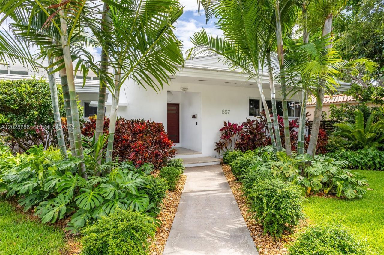 857 NE 98th St , Miami Shores, FL 33138 Photo