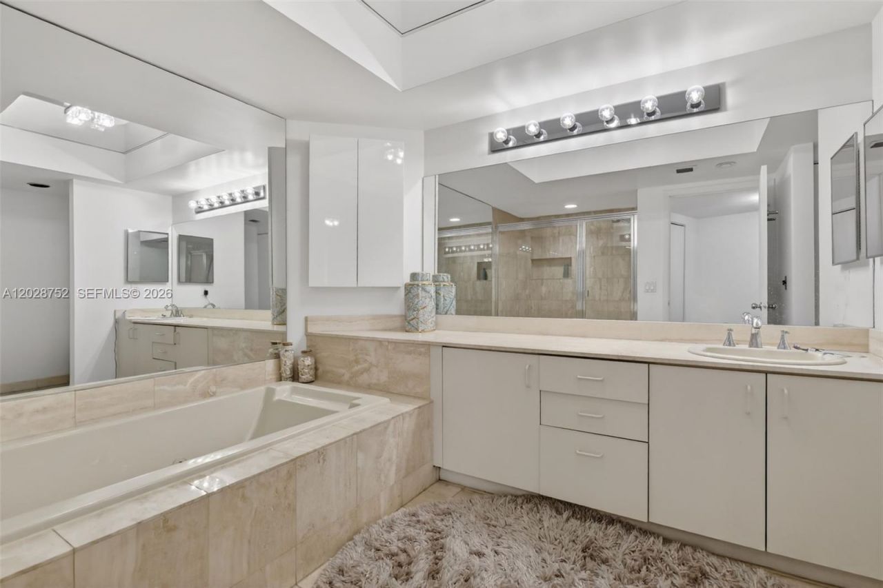 1000 Island Blvd , Unit 503, Aventura, FL 33160 Photo