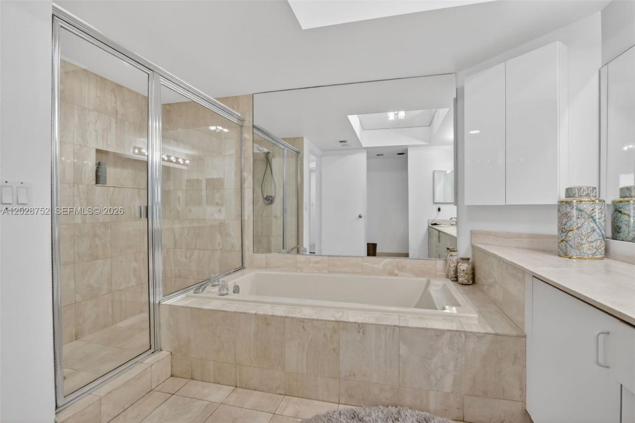 1000 Island Blvd , Unit 503, Aventura, FL 33160 Photo