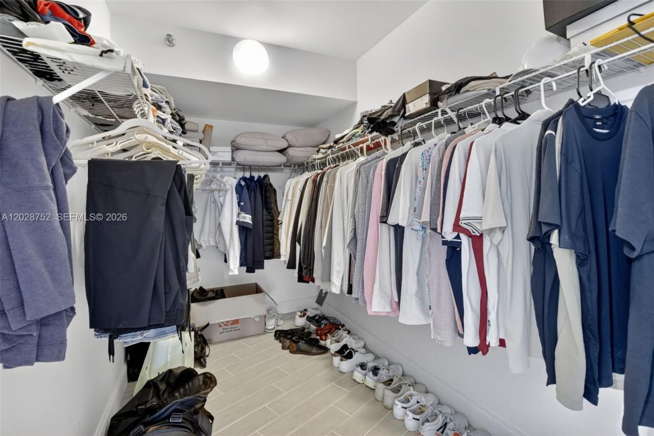 1000 Island Blvd , Unit 503, Aventura, FL 33160 Photo
