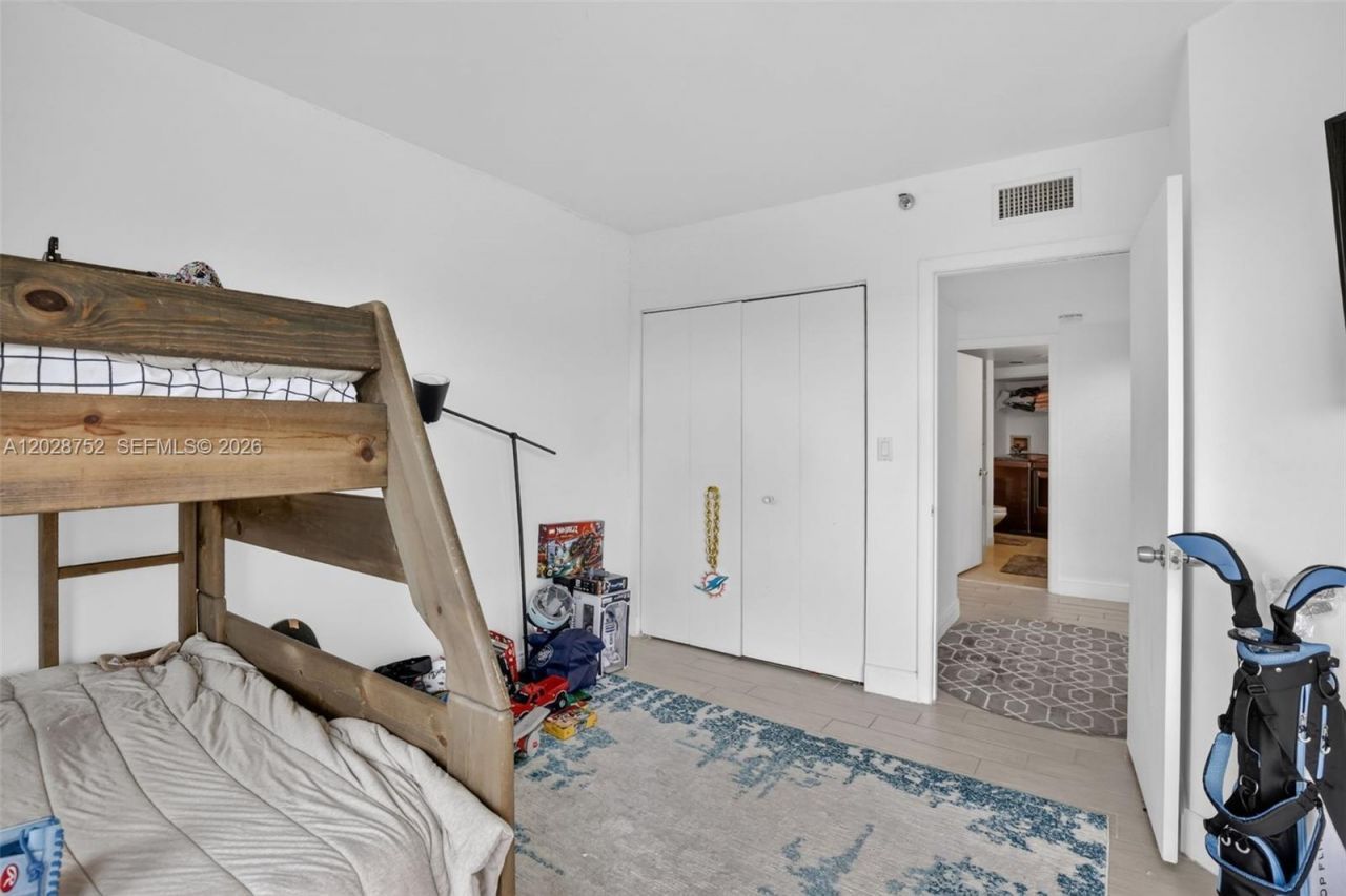 1000 Island Blvd , Unit 503, Aventura, FL 33160 Photo