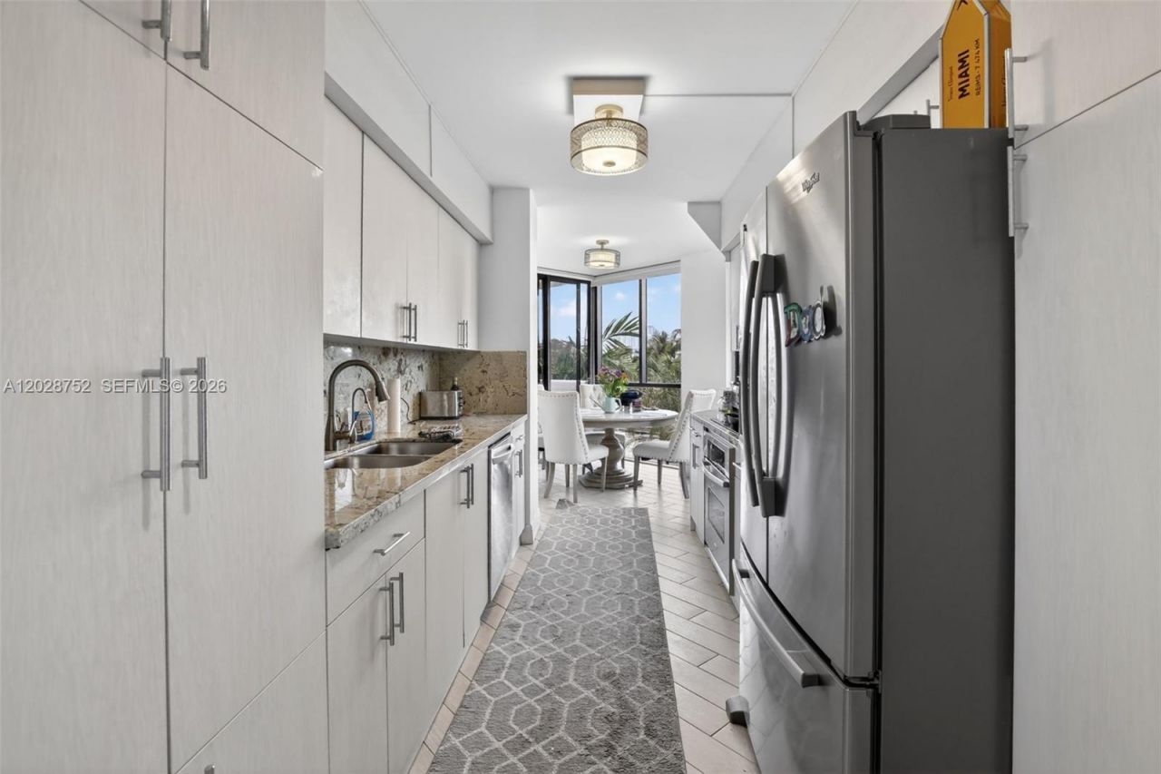 1000 Island Blvd , Unit 503, Aventura, FL 33160 Photo
