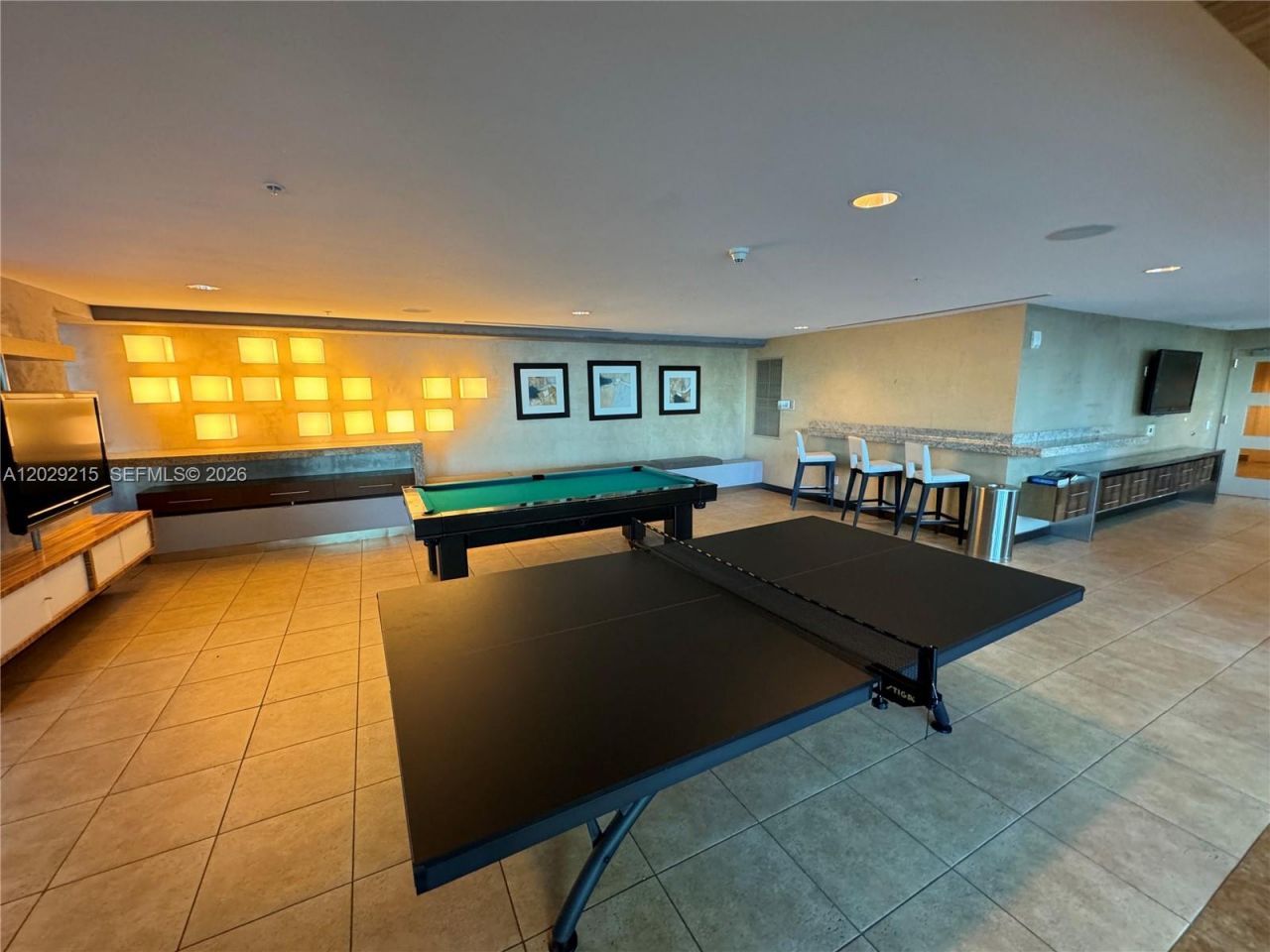 60 SW 13th St, Unit 2807, Miami, FL 33130 Photo