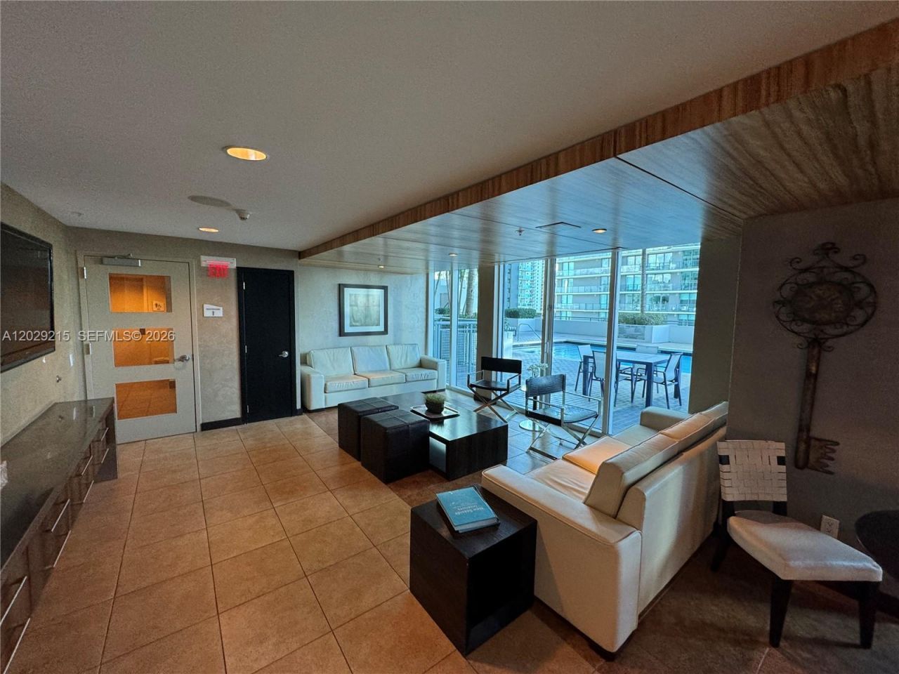 60 SW 13th St, Unit 2807, Miami, FL 33130 Photo