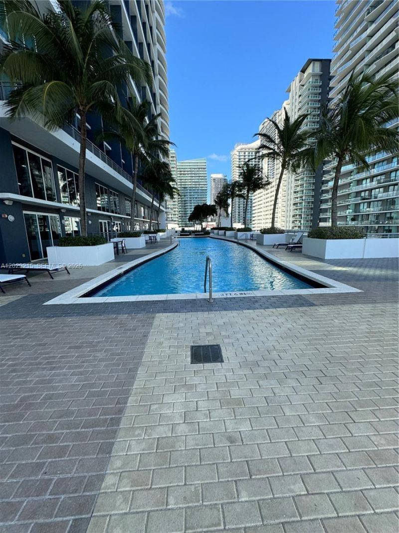60 SW 13th St, Unit 2807, Miami, FL 33130 Photo