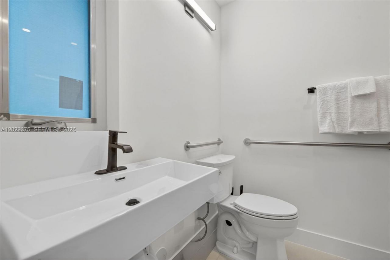 8109 Harding Ave , Miami Beach, FL 33141 Photo