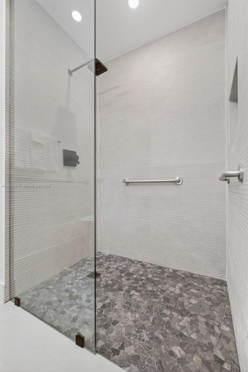 8109 Harding Ave , Miami Beach, FL 33141 Photo