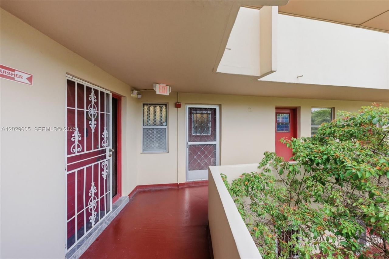 1501 NE 191st St , Unit C217, Miami, FL 33179 Photo