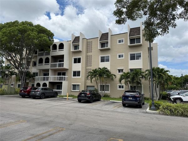 7800 Camino Real , Unit H-213, Miami, FL 33143