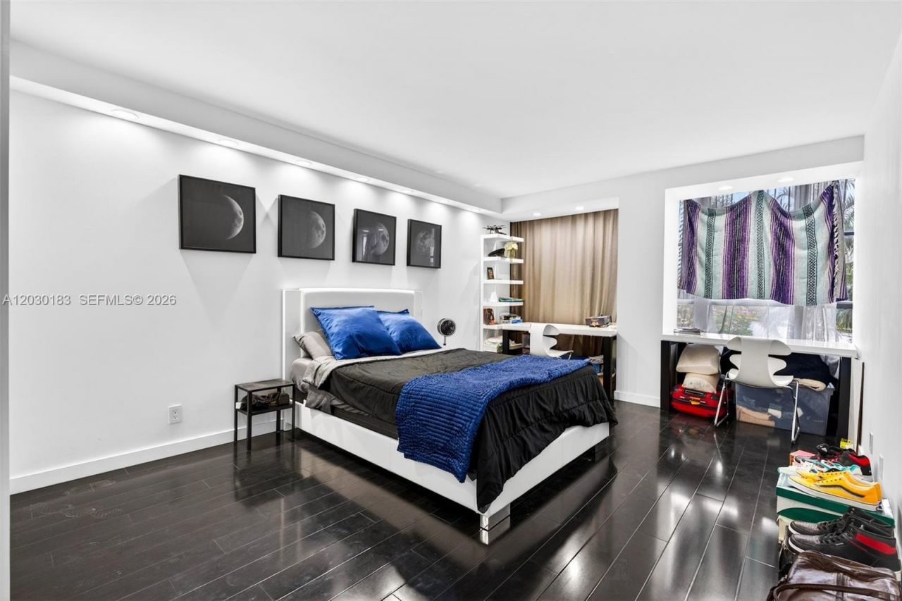 500 Three Islands Blvd, Unit 201, Hallandale Beach, FL 33009 Photo