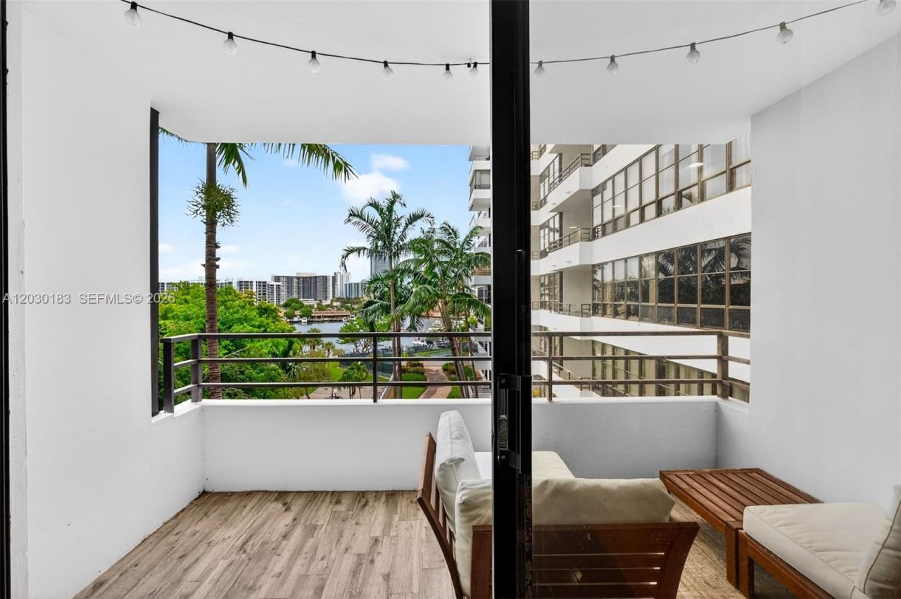 500 Three Islands Blvd, Unit 201, Hallandale Beach, FL 33009 Photo