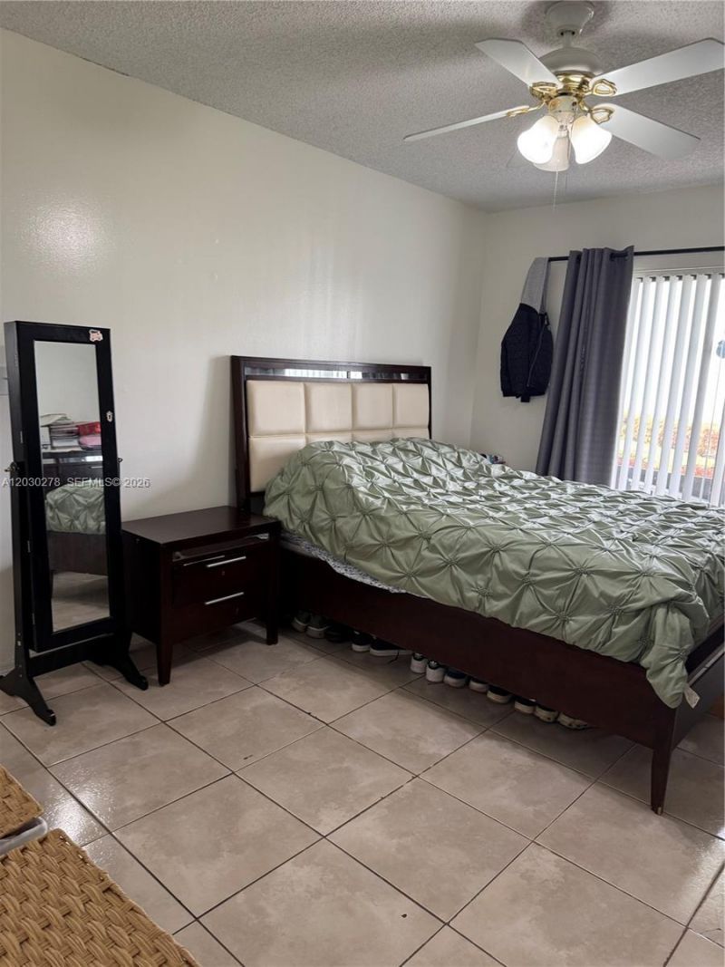 18250 Mediterranean Blvd, Unit 1502, Hialeah, FL 33015 Photo
