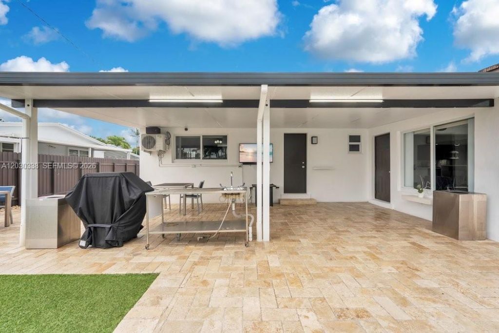 Please Call For Address, Miami, FL 33155 Photo