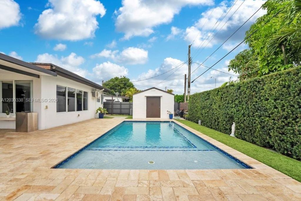 Please Call For Address, Miami, FL 33155 Photo