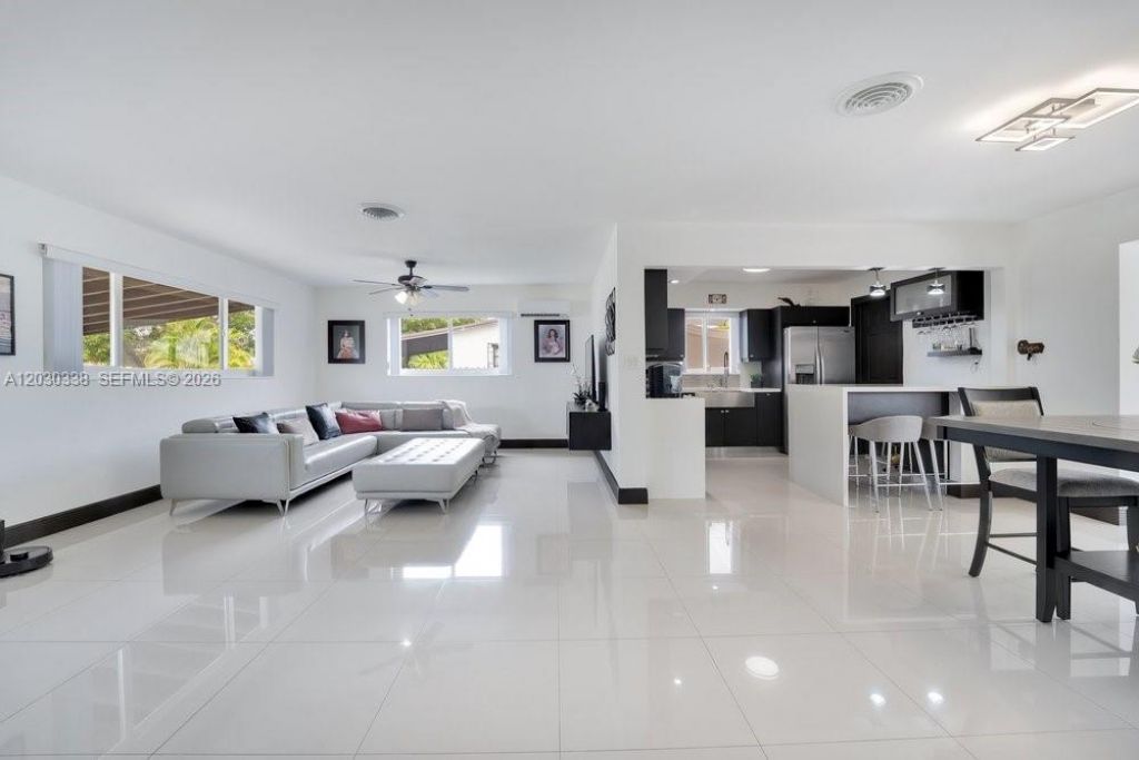 Please Call For Address, Miami, FL 33155 Photo