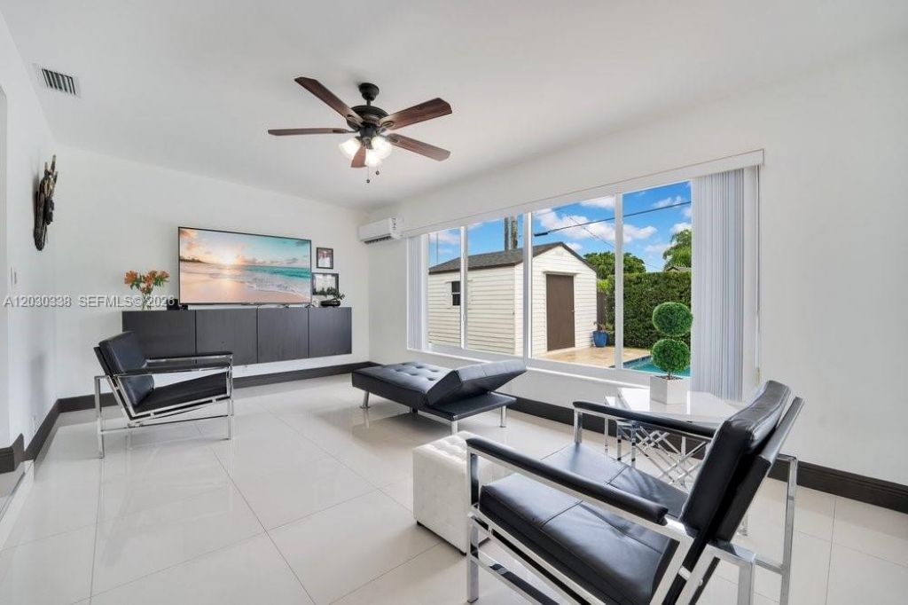 Please Call For Address, Miami, FL 33155 Photo