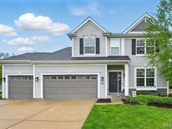204 Grayleaf Court, O'Fallon, MO 63385