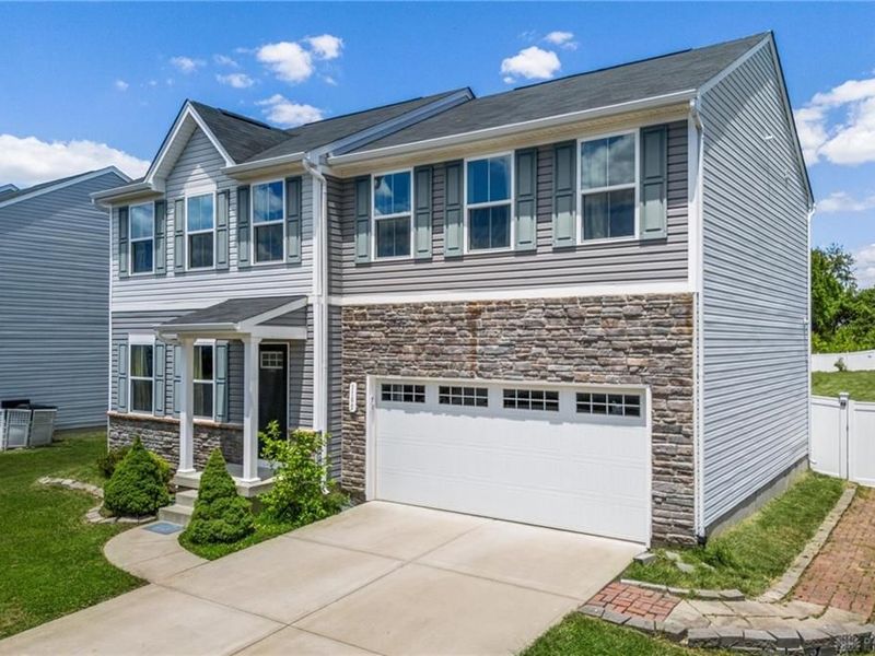 1195 Lisa Marie Drive, Xenia, OH 45385 Photo 3