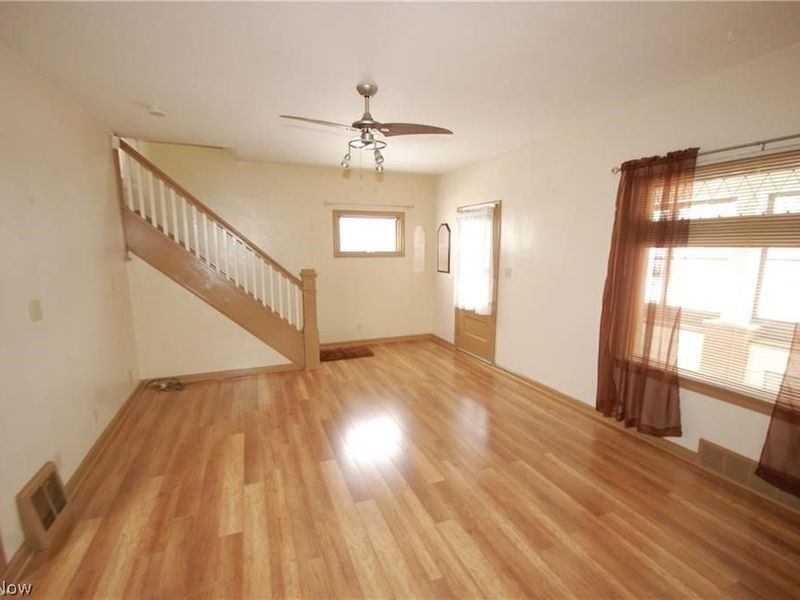 146 N Richview Avenue, Youngstown, OH 44509 Photo 4