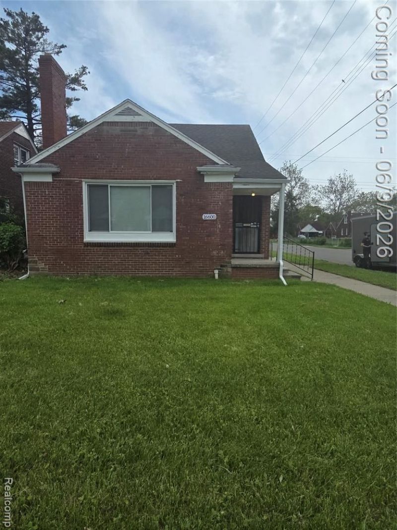 16600 Carlisle Street, Detroit, MI 48205 Main Photo