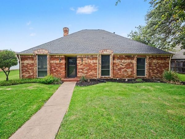 3413 Hightrail Lane , Garland, TX 75043