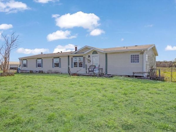 1528 County Road 697, Farmersville, TX 75442