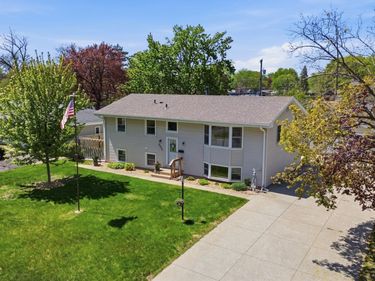 9306 Oakland Avenue S, Bloomington, MN 55420