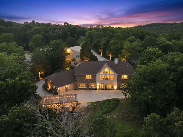 2337 Pokeberry Lane , Lampe, MO 65681