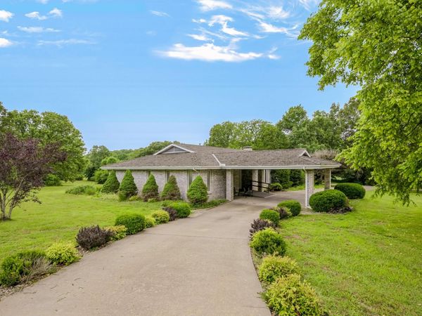 375 Glenwood Circle , Cassville, MO 65625