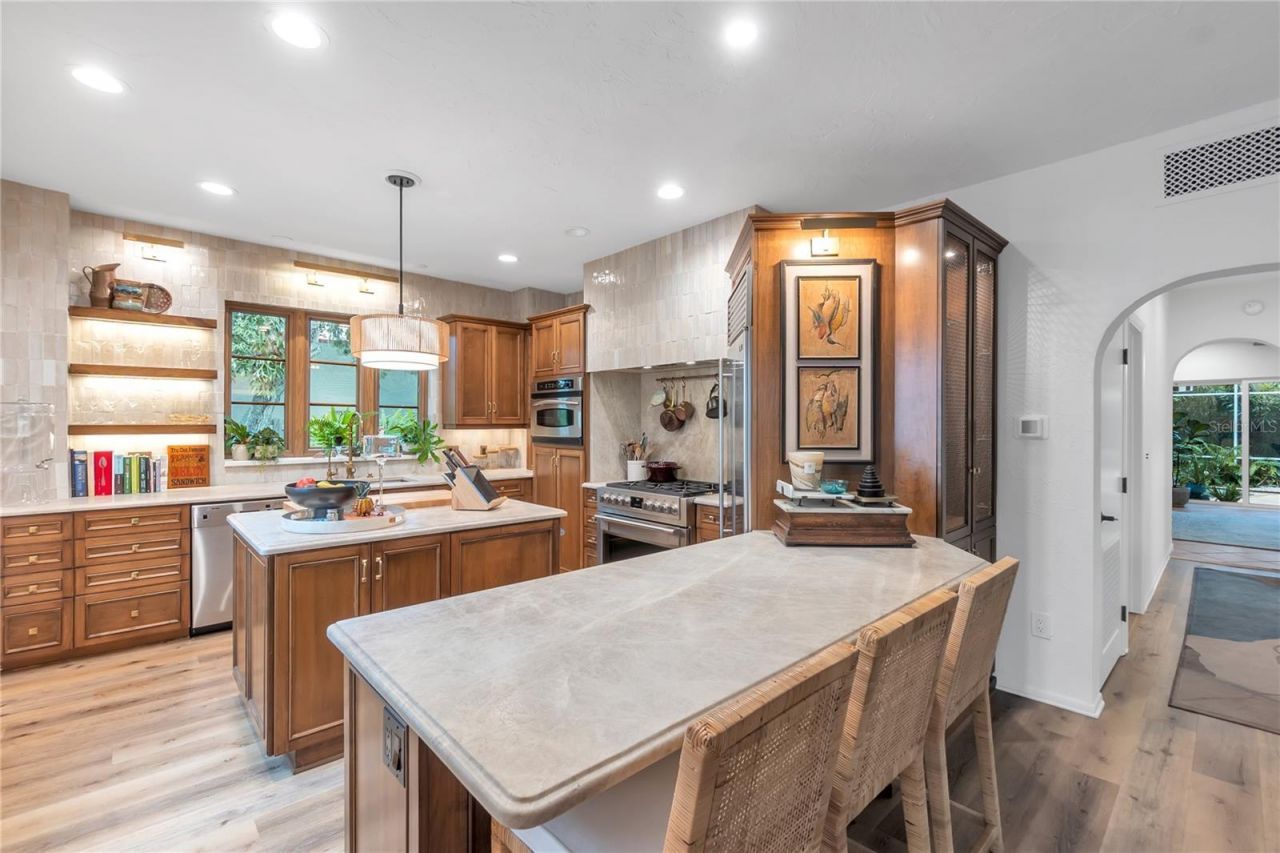1864 Clematis St Street, Sarasota, FL 34239 Photo