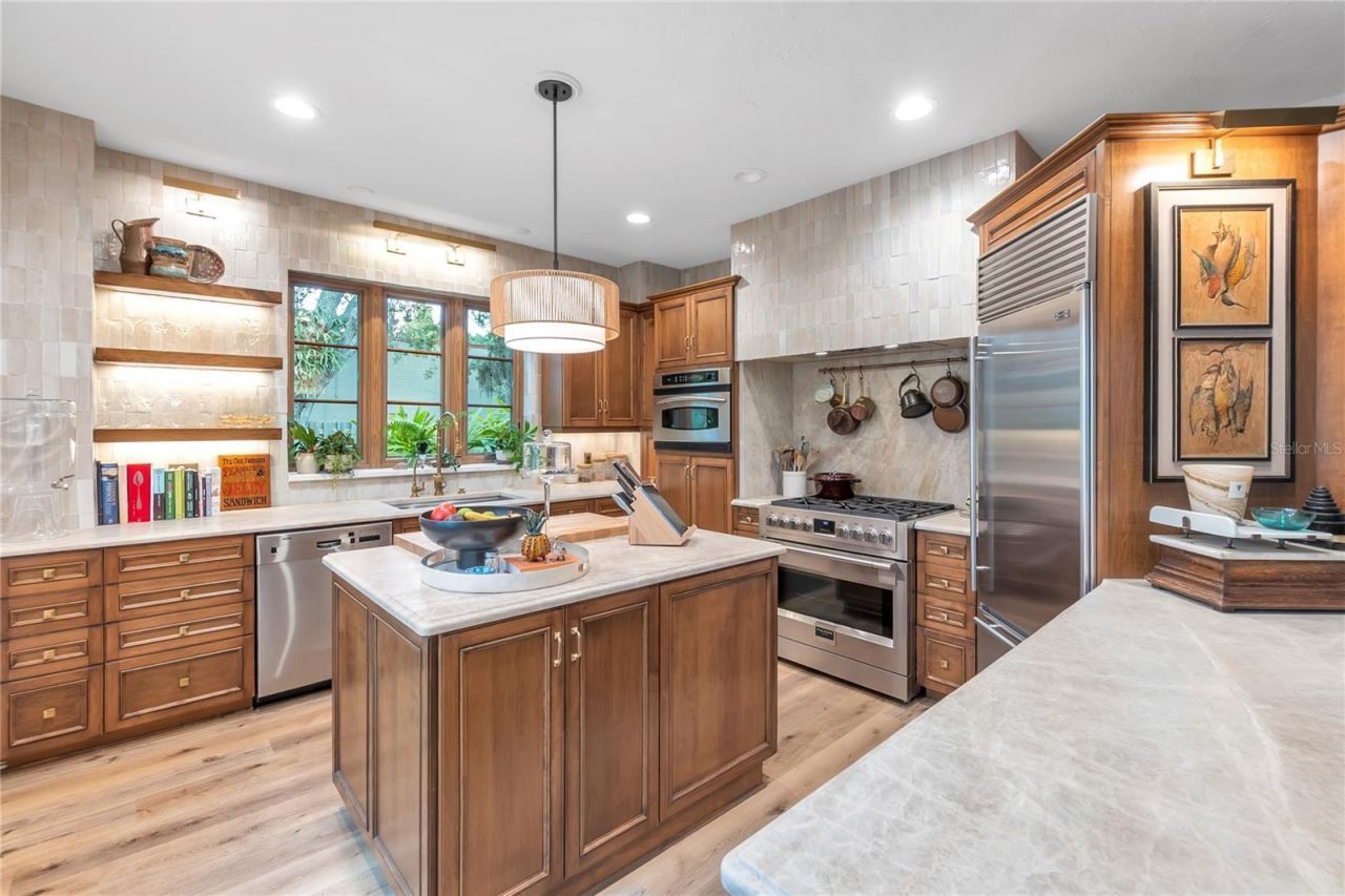 1864 Clematis St Street, Sarasota, FL 34239 Photo