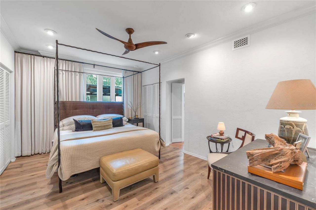 1864 Clematis St Street, Sarasota, FL 34239 Photo