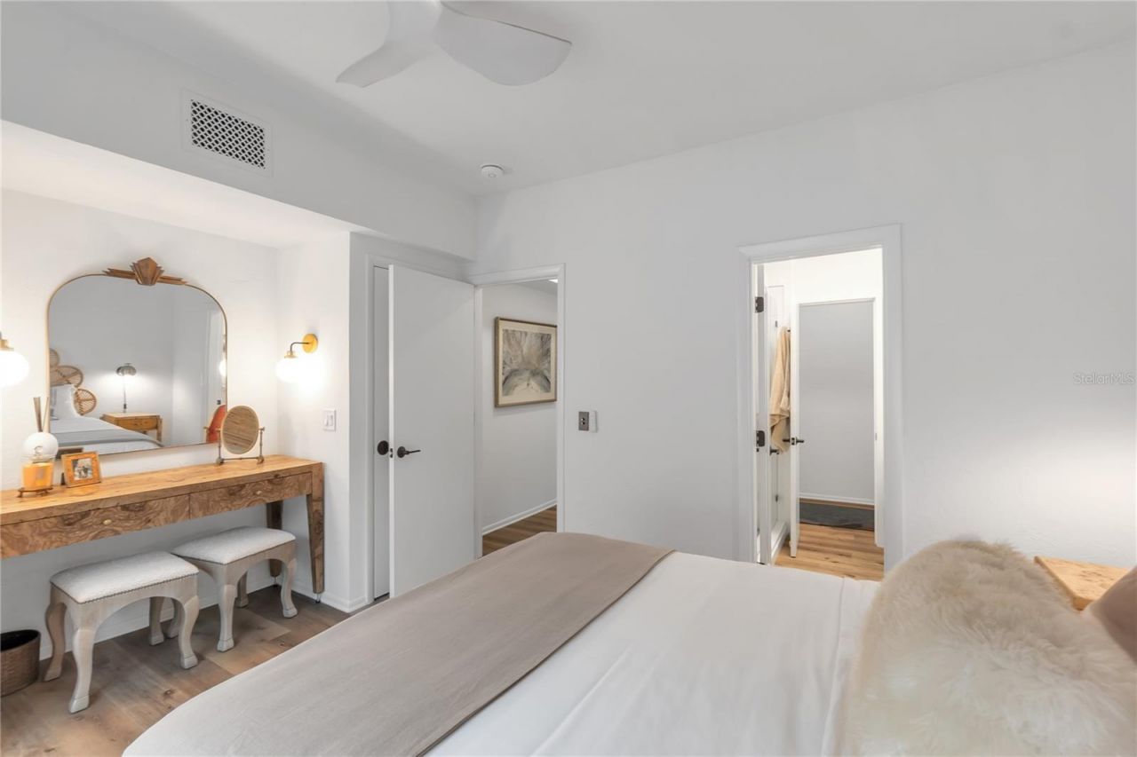 1864 Clematis St Street, Sarasota, FL 34239 Photo