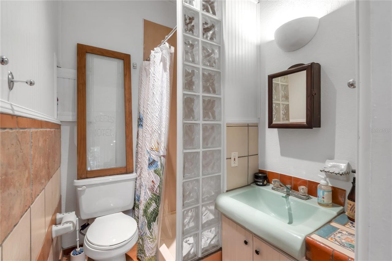 1864 Clematis St Street, Sarasota, FL 34239 Photo