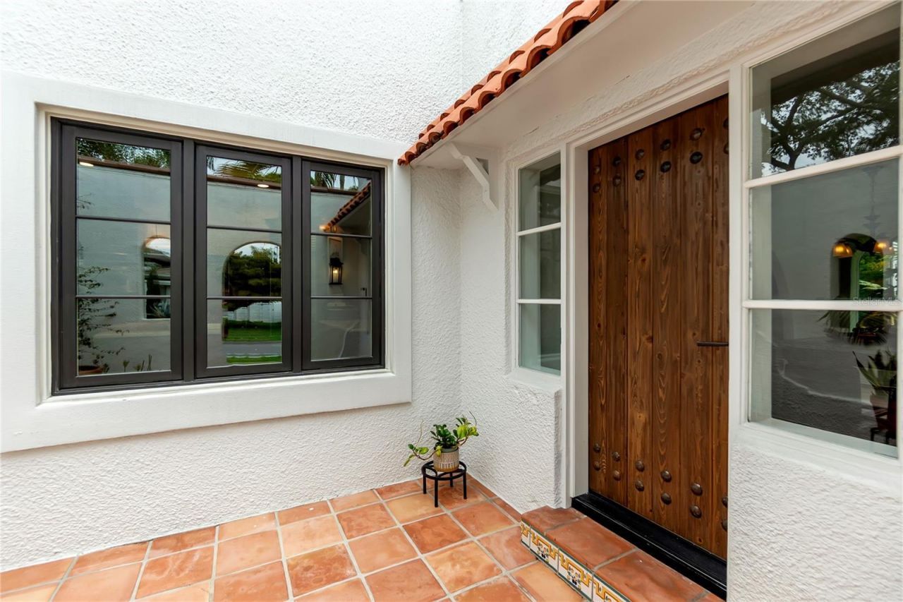 1864 Clematis St Street, Sarasota, FL 34239 Photo
