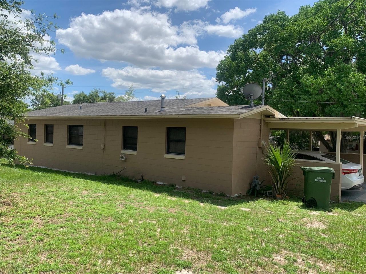 1406 Pembrook Drive , Leesburg, FL 34748 Photo