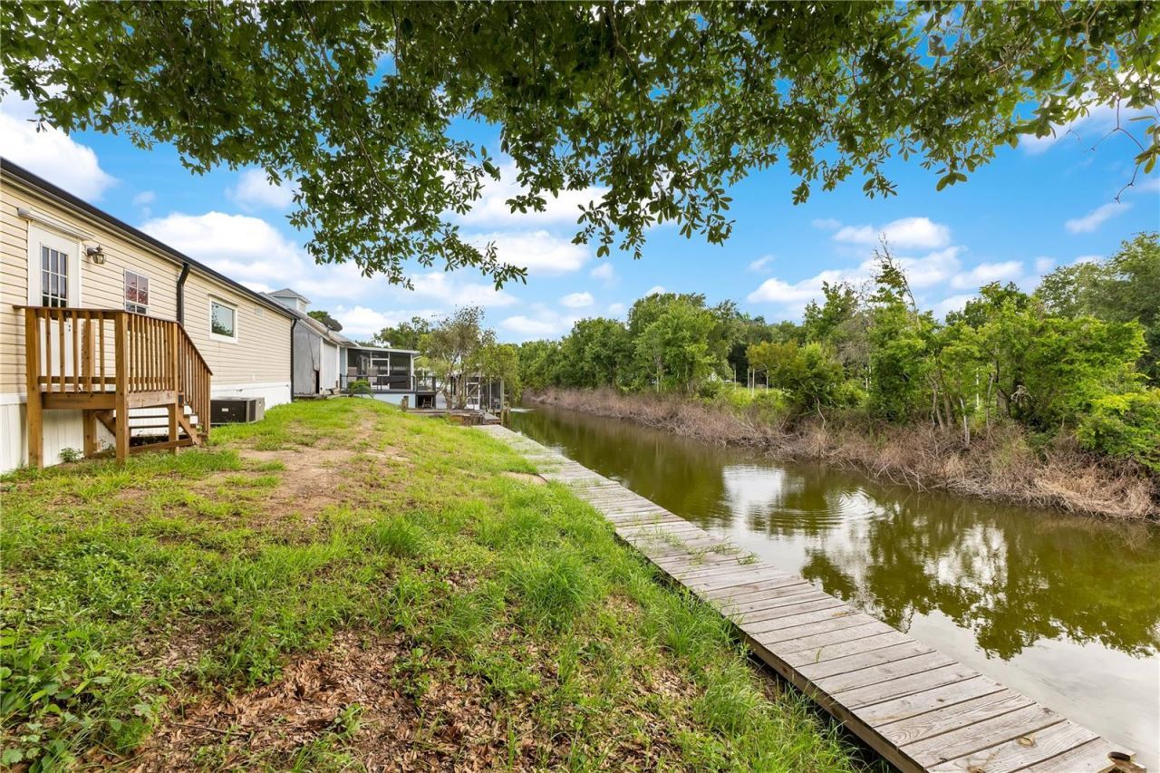 410 Lagoon Court, Kenansville, FL 34739 Photo