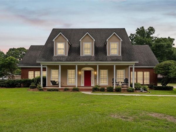 459 Charles V Street, Satsuma, AL 36572