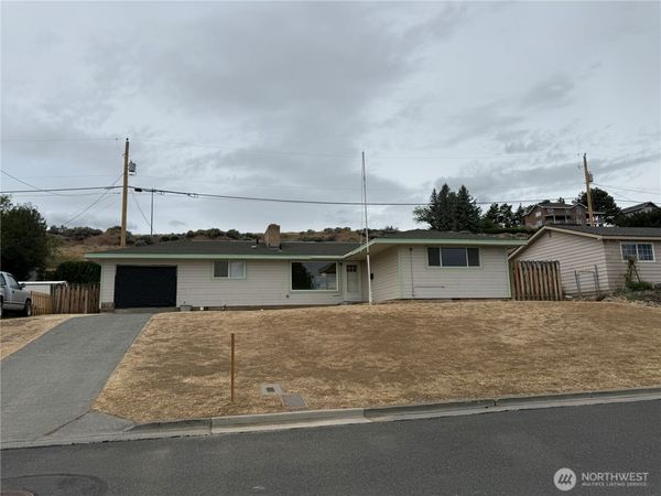 401 Patrick Road , Ephrata, WA 98823