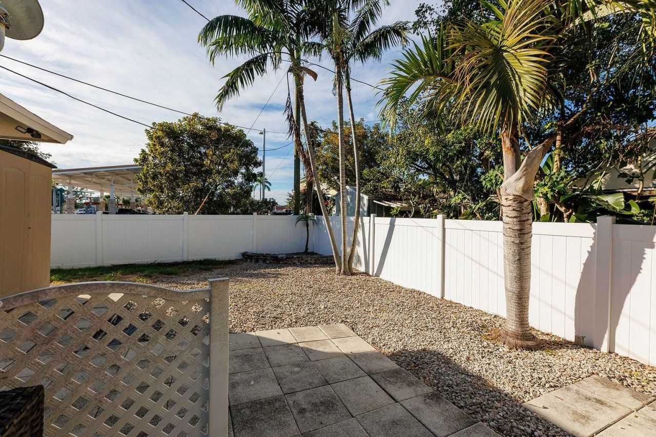 2935 Lake Worth Road, Palm Springs, FL 33461 Photo