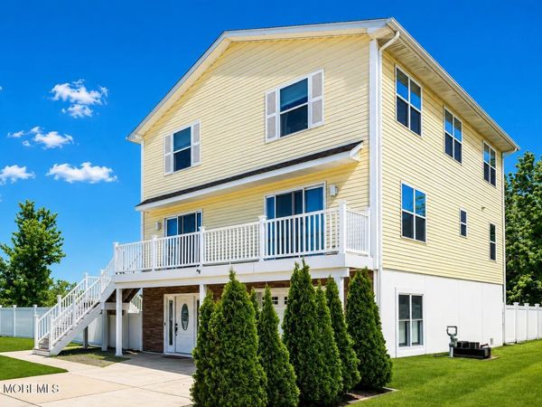 916 2nd Street, Union Beach, NJ 07735