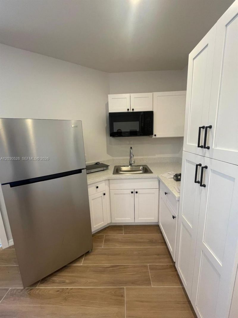 6801 SW 22nd St , Unit -, Miami, FL 33155 Photo