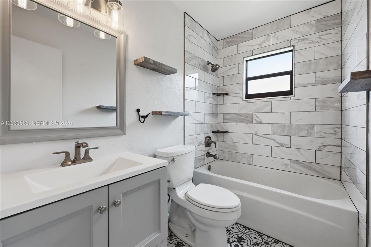 107 Starling Ave , Royal Palm Beach, FL 33411 Photo
