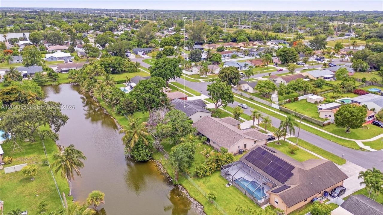 107 Starling Ave , Royal Palm Beach, FL 33411 Photo