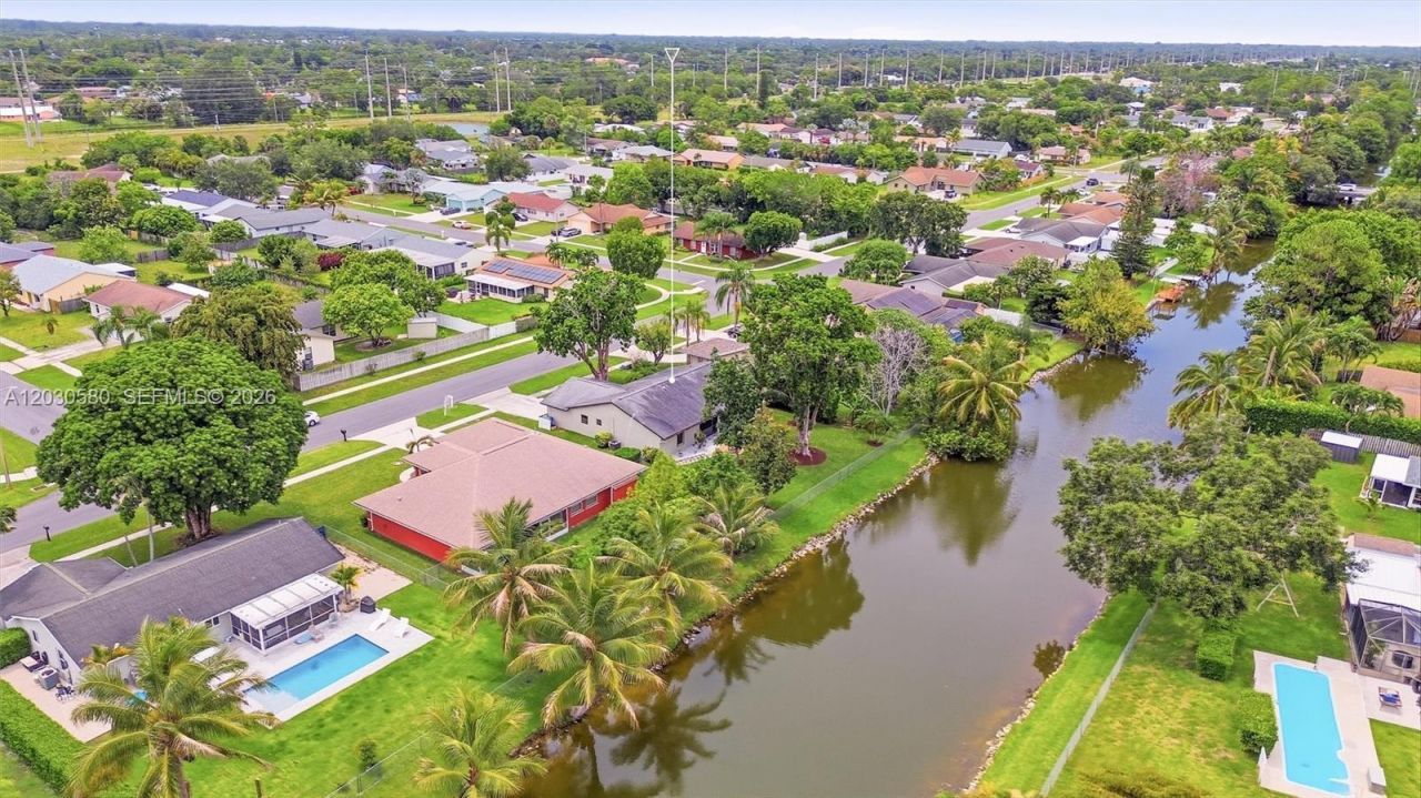 107 Starling Ave , Royal Palm Beach, FL 33411 Photo