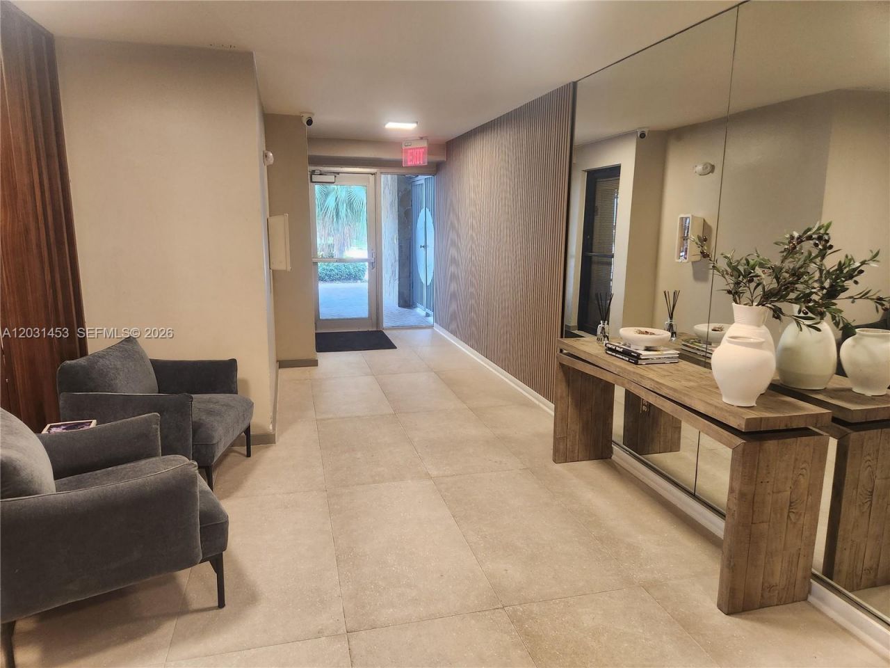 1605 Bay Rd , Unit 503, Miami Beach, FL 33139 Photo