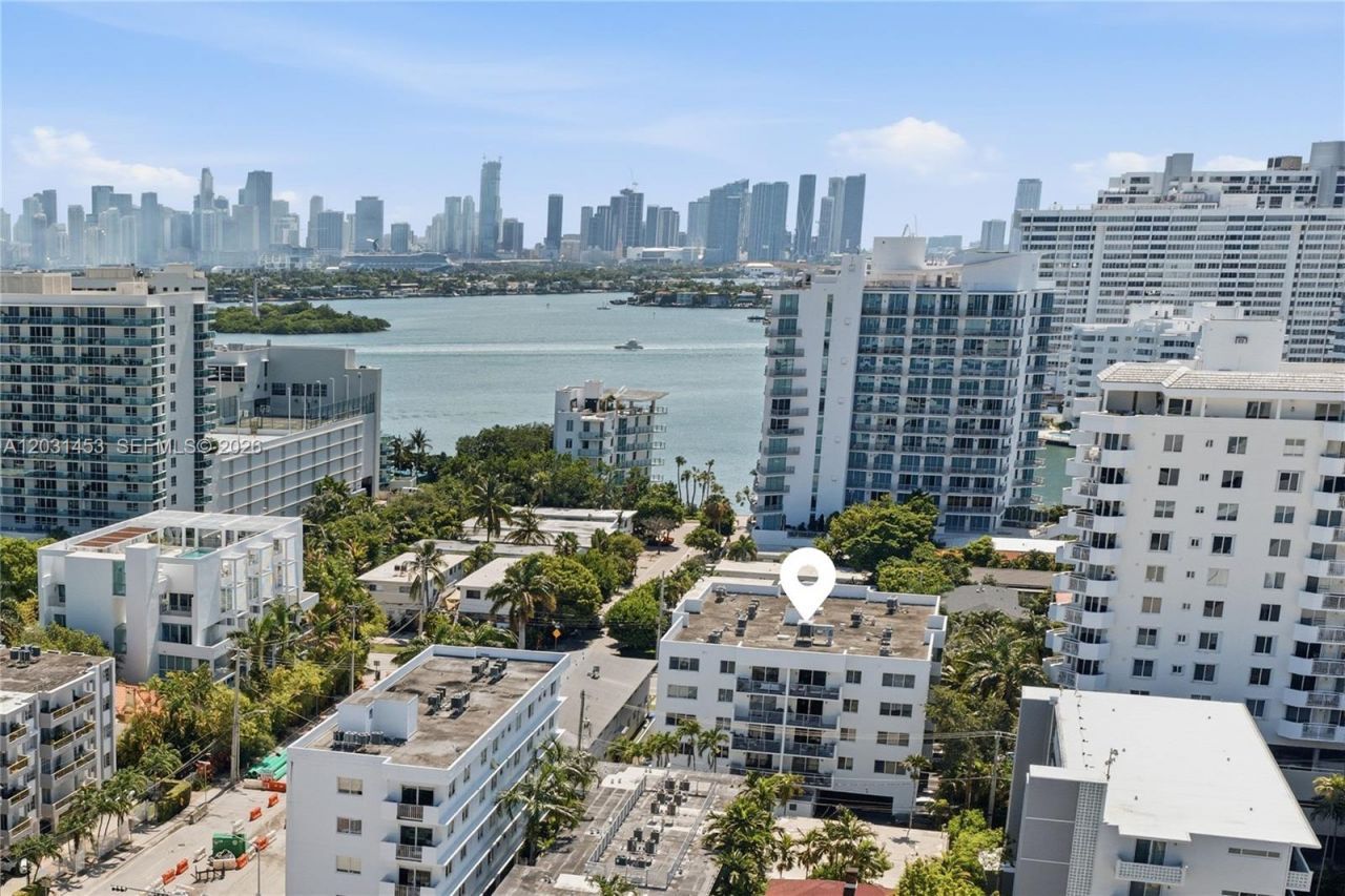 1605 Bay Rd , Unit 503, Miami Beach, FL 33139 Photo