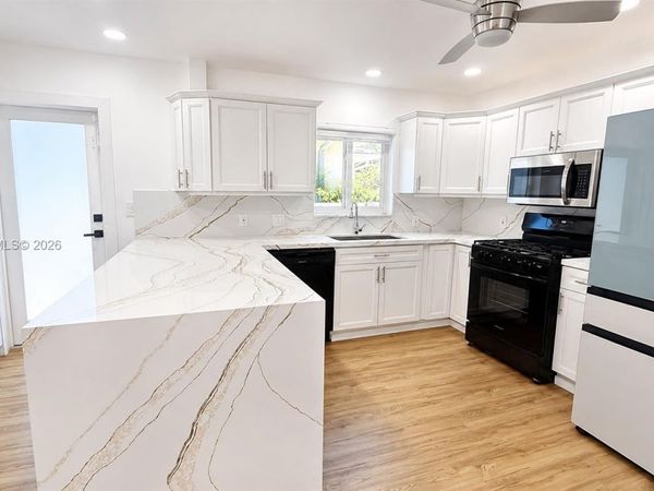 8819 Dickens Ave, Surfside, FL 33154